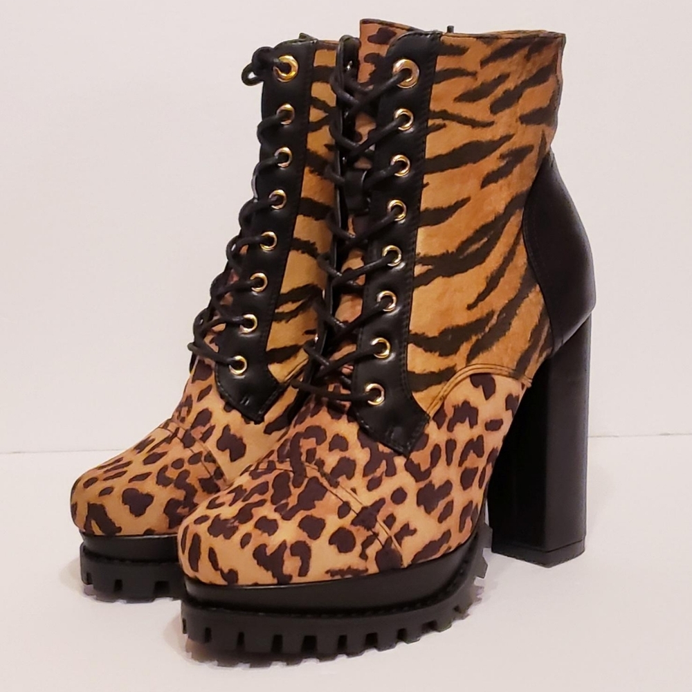 Leopard Chunky Heel Ankle Boots - Picture 8 of 9